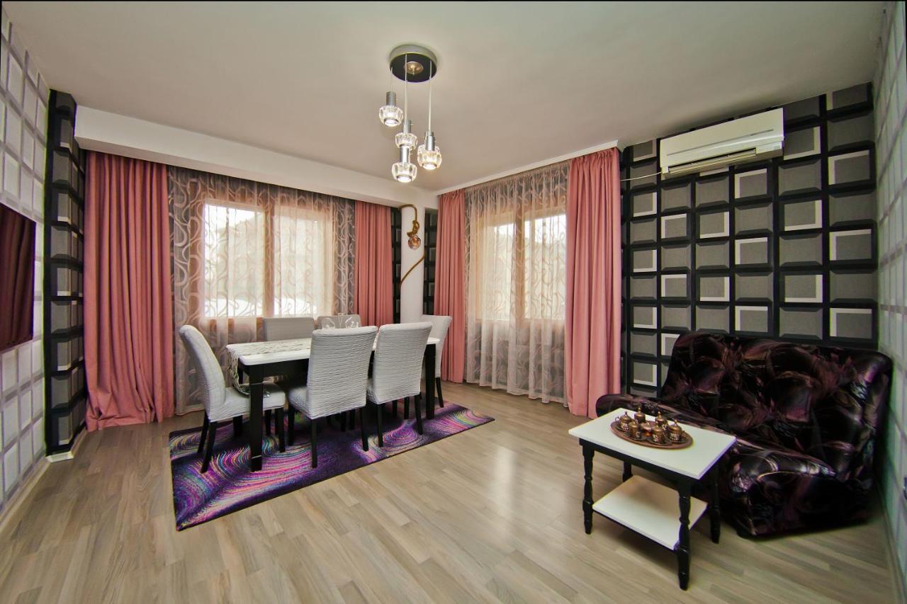 Perla 2-Bdrm In The Heart Of The City Varna Esterno foto