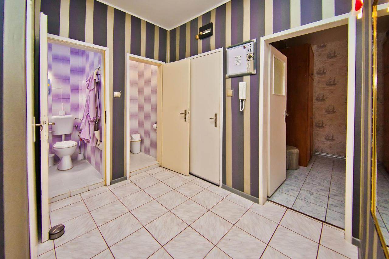 Perla 2-Bdrm In The Heart Of The City Varna Esterno foto