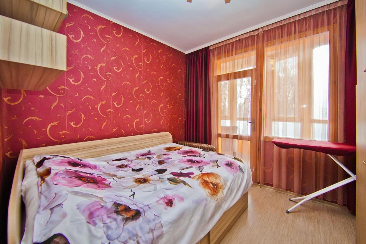 Perla 2-Bdrm In The Heart Of The City Varna Esterno foto