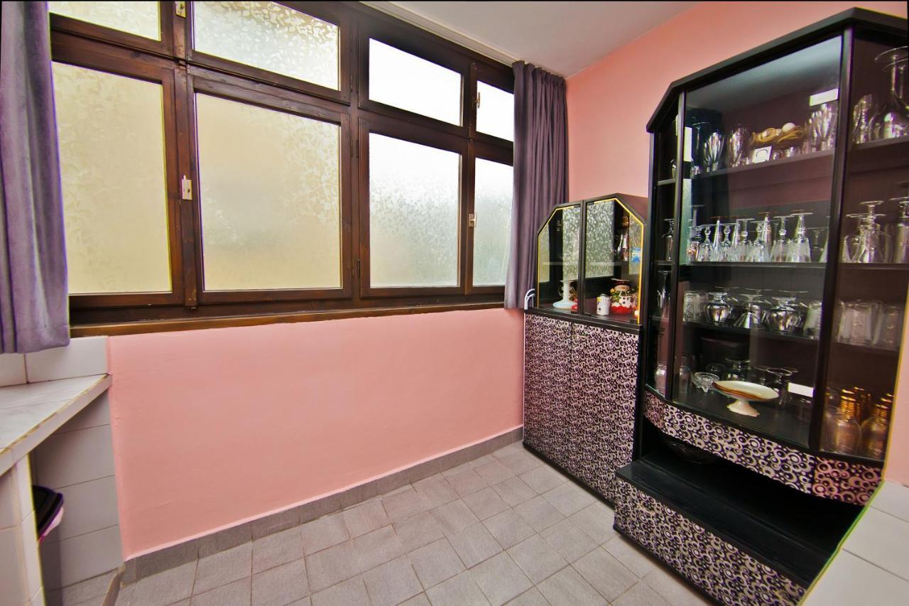Perla 2-Bdrm In The Heart Of The City Varna Esterno foto